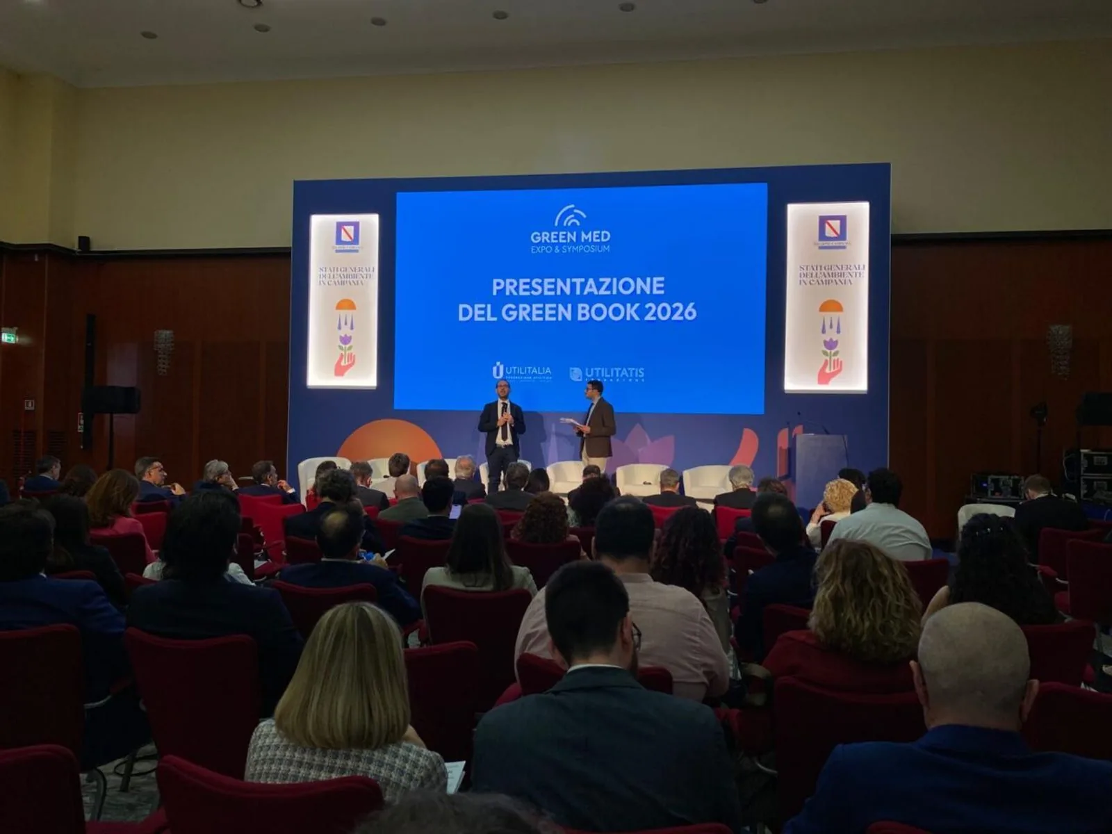 Foto del comunicato: Rifiuti, Green Book di Utilitatis: cresce il riciclo ma il deficit impiantistico frena la transizione circolare